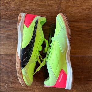 Puma Pressing IV Indoor Soccer Shoes